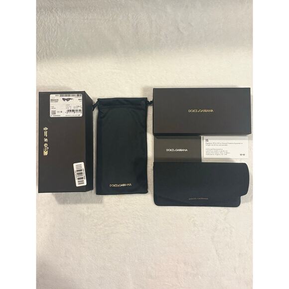 Brand New Dolce & Gabbana Sunglasses - Black Cat Eye DG4439 501/87